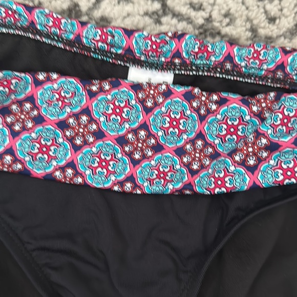 Swimsuit - Picture 4 of 4